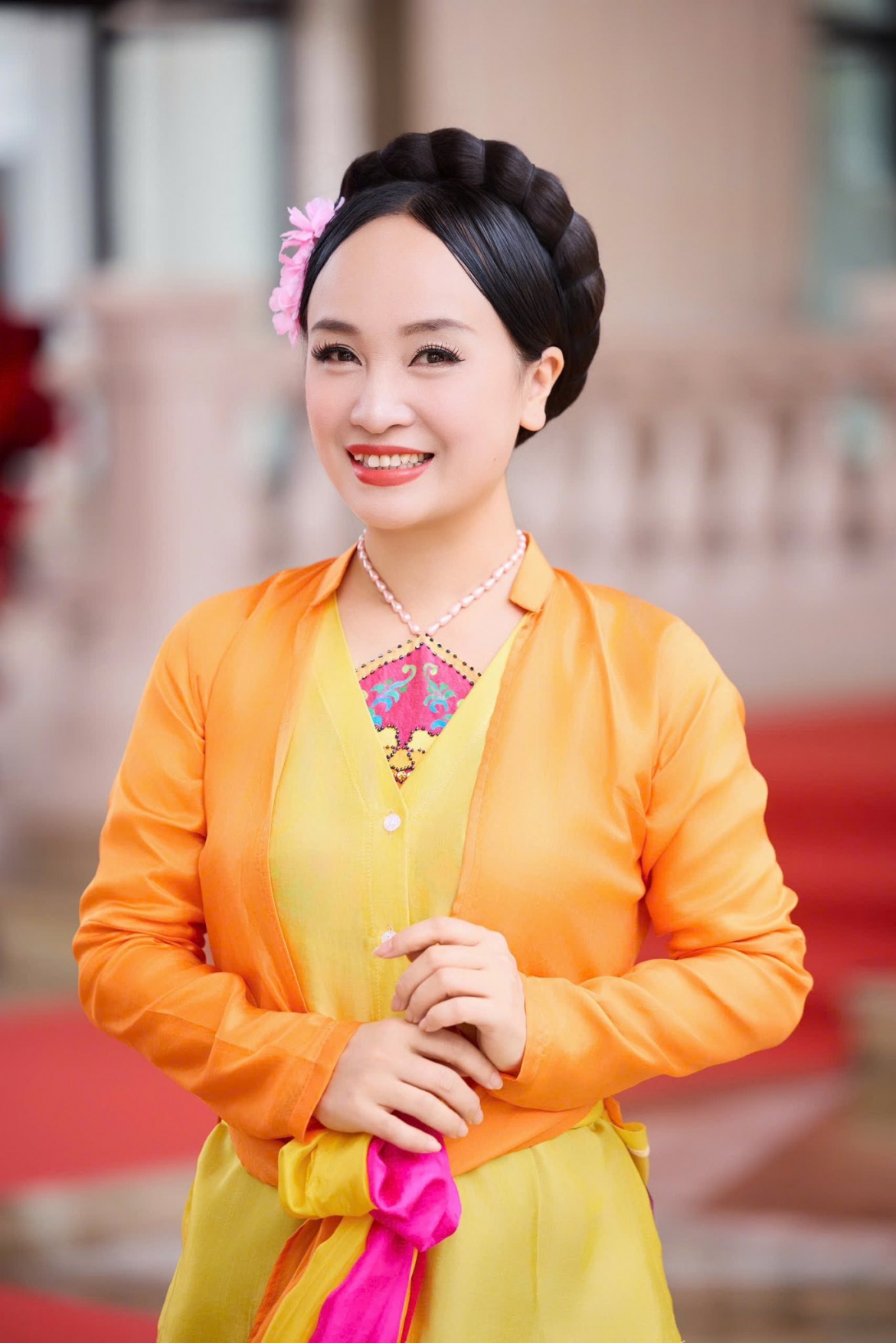 sao viet 17 9 khanh thi khoc o san bay sau thanh cong cua phan hien hinh anh 2