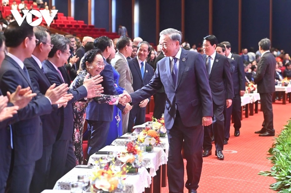 the party and state consistently regard education as top national policy party chief picture 2