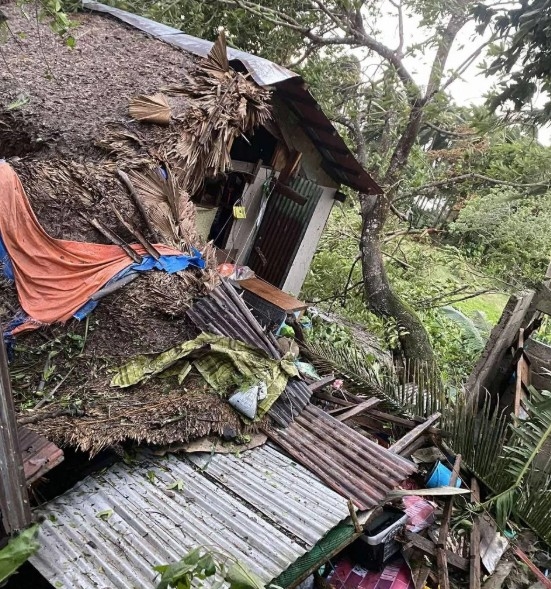 nhung hinh anh dau tien sau khi bao bualoi do bo vao philippines hinh anh 3