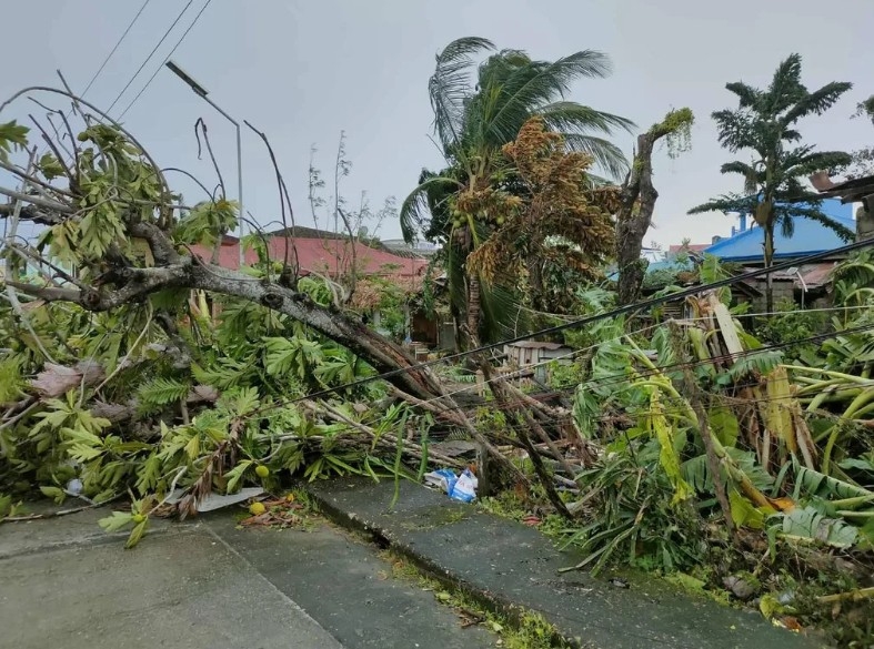 Những hình ảnh đầu tiên sau khi bão Bualoi đổ bộ vào Philippines