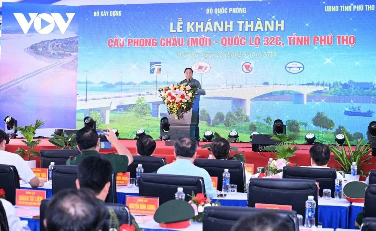 phong chau bridge inaugurated after nine months of emergency construction picture 2