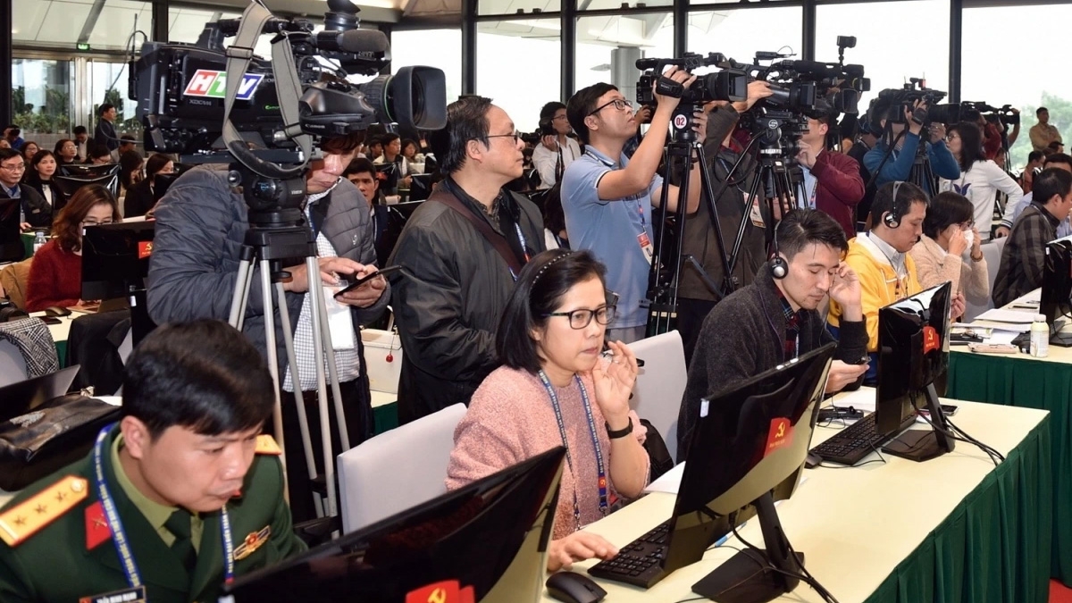 Quy định mới về tổ chức bộ máy cơ quan báo và phát thanh, truyền hình địa phương