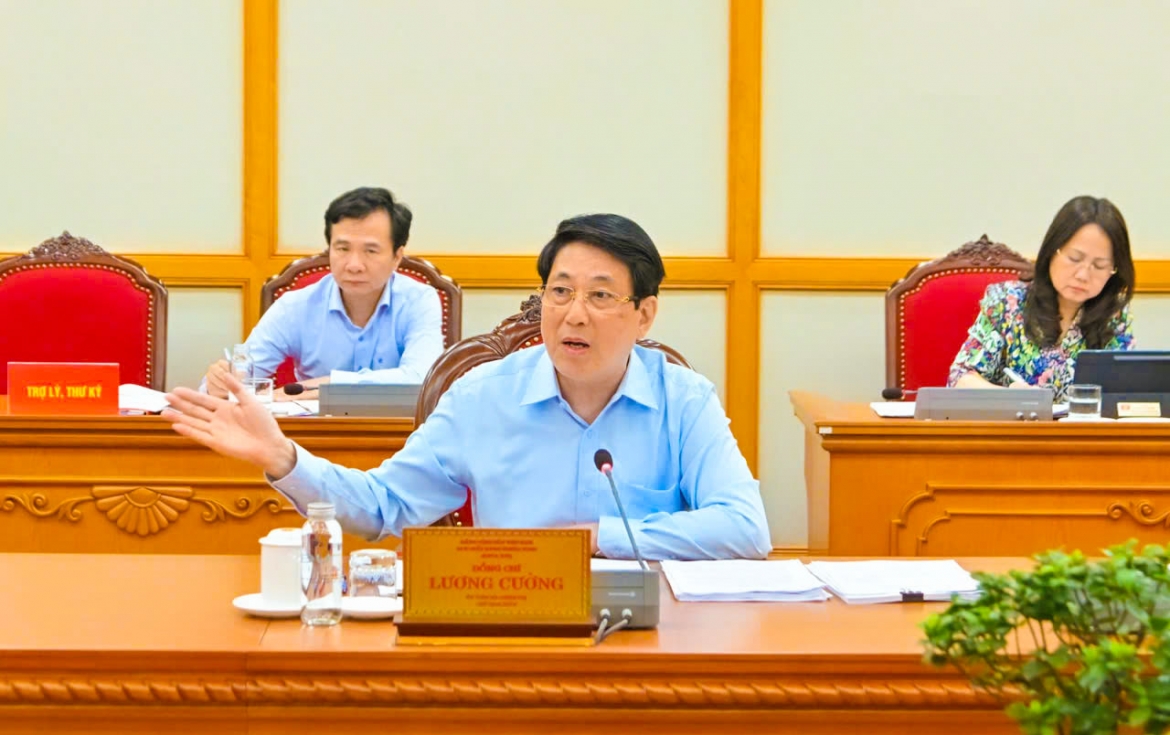 bo chinh tri cho y kien ve cong tac chuan bi Dai hoi Dang bo cac tinh hinh anh 5