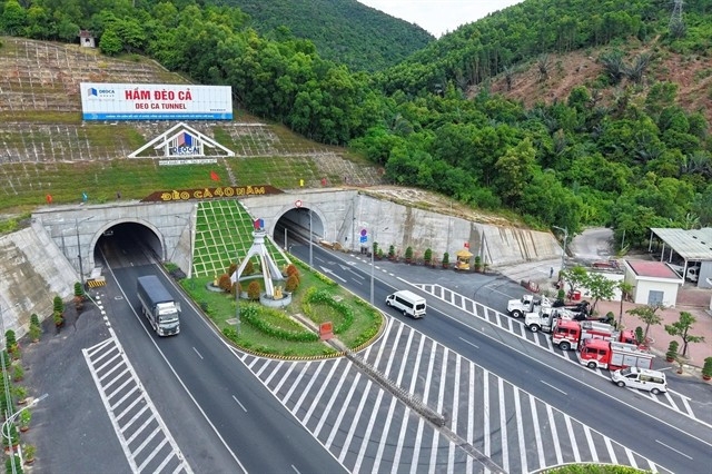 urban rail connecting da nang, hoi an proposed picture 1