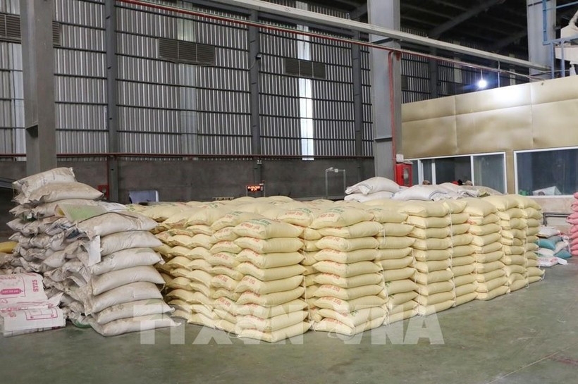 vietnamese rice remains steadfast amid world market fluctuations picture 1