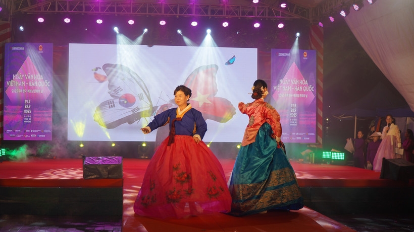 vietnam rok culture day opens in central hue city picture 1