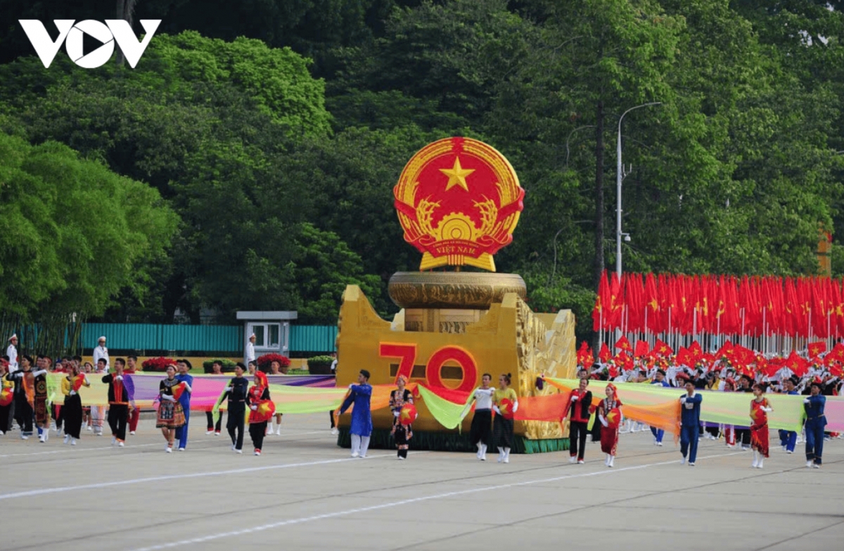 impressive images from grand parade 10 years ago at ba dinh square picture 1 impressive images from grand parade 10 years ago at ba dinh square picture 1