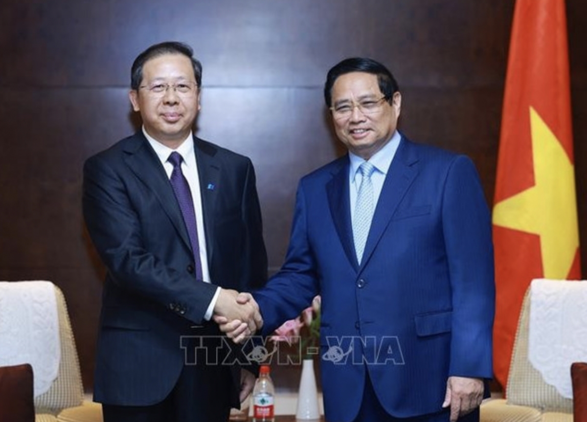 vietnamese pm pham minh chinh works with leaders of leading chinese groups in tianjin picture 2 vietnamese pm pham minh chinh works with leaders of leading chinese groups in tianjin picture 2