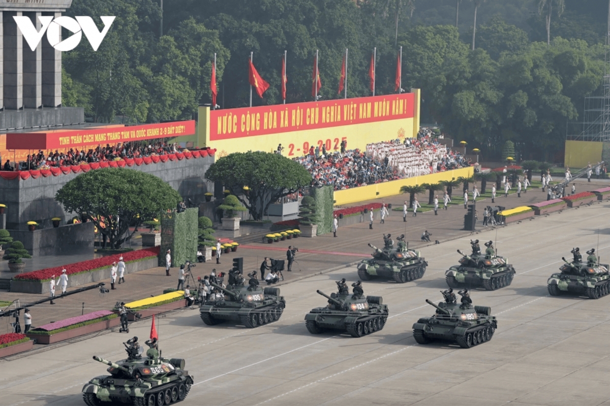 vietnamese military hardware at state-level parade on national day picture 1 vietnamese military hardware at state-level parade on national day picture 1