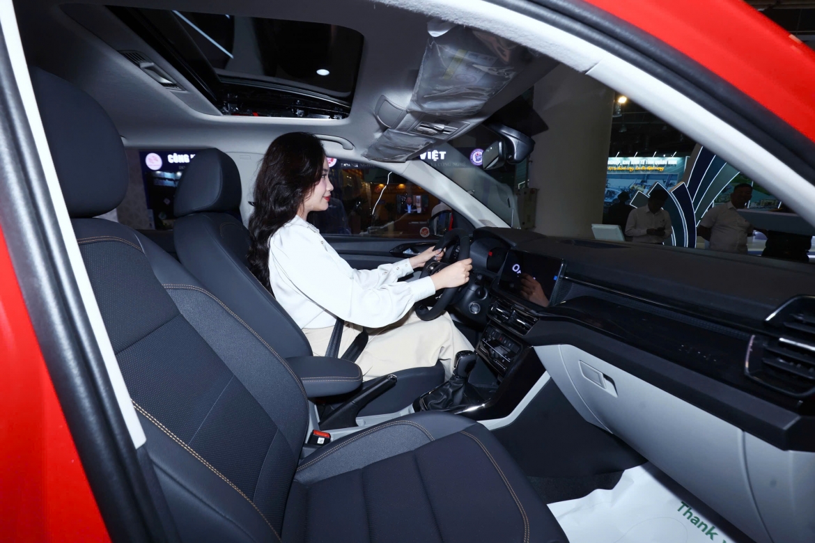 skoda ghi dau an tai trien lam chao mung Dai hoi Dang bo quang ninh 2025 hinh anh 5