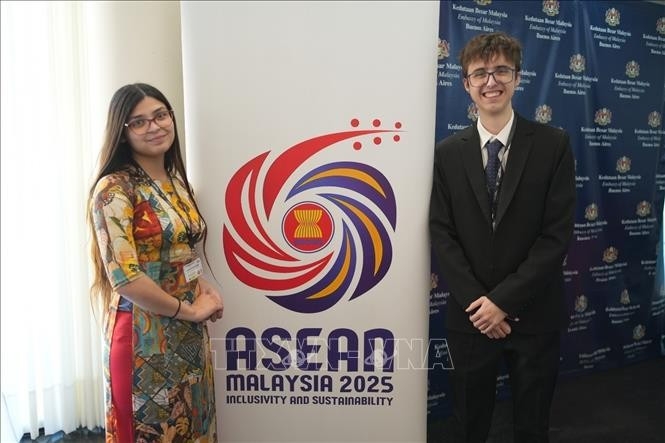 argentine students channel vietnam s spirit to win asean model competition picture 1