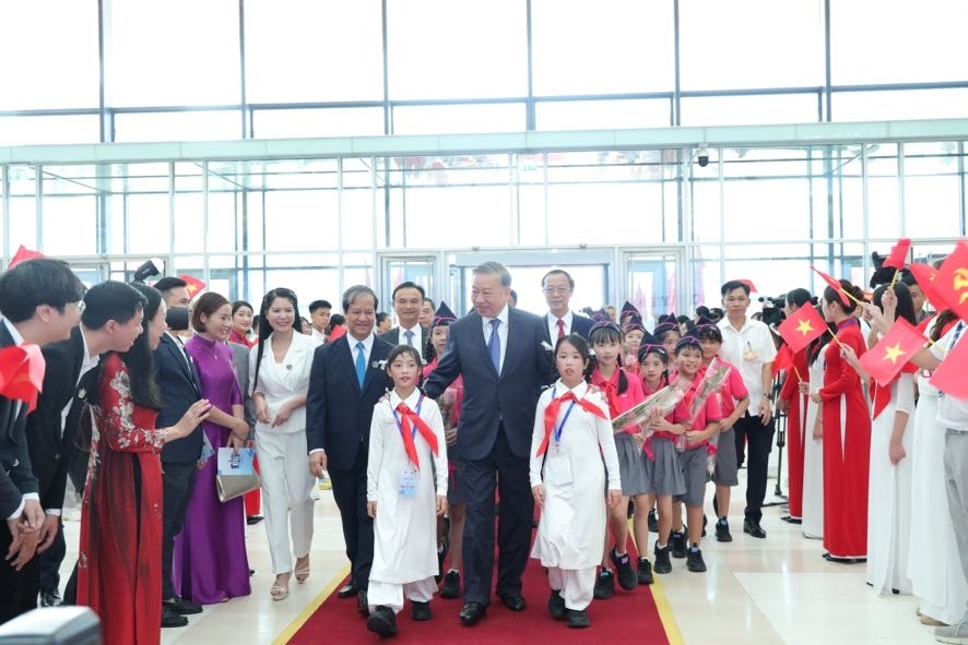 nganh giao duc buoc vao nam hoc moi voi su menh doi moi va hoi nhap hinh anh 2