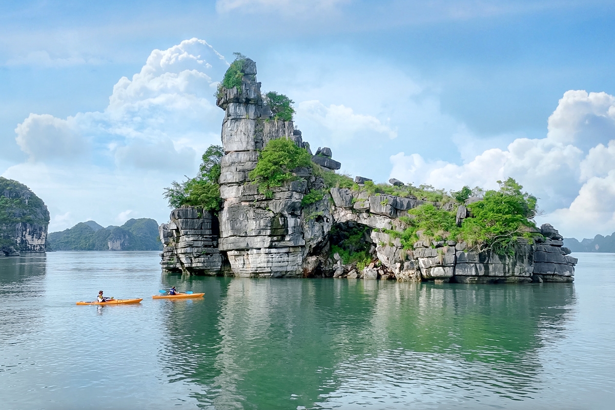 grand pioneers cruise partners with quang ninh at international travel expo hcmc 2025 picture 3 grand pioneers cruise partners with quang ninh at international travel expo hcmc 2025 picture 3