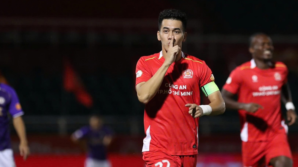cac tien dao noi can chung minh ban linh o v-league hinh anh 1