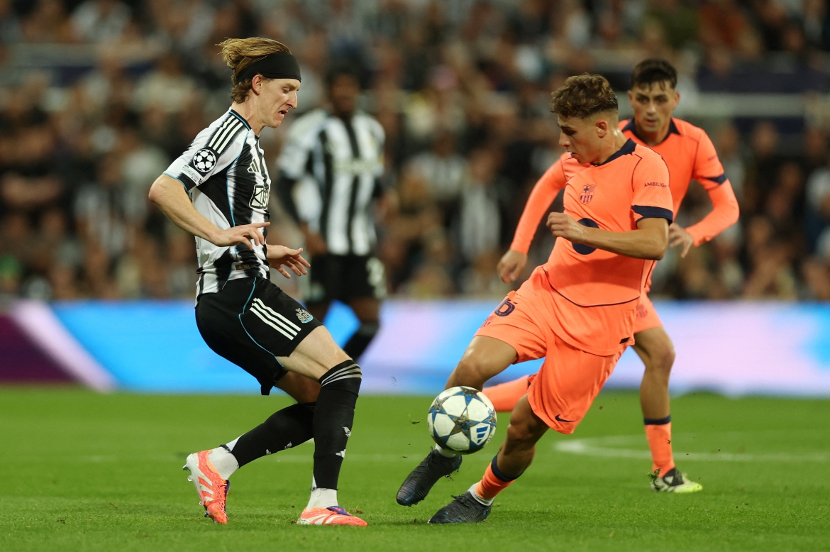 ket qua cup c1 chau Au hom nay 19 9 rashford ruc sang, barca danh bai newcastle hinh anh 28