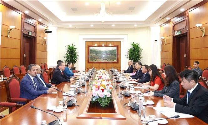 thuong truc ban bi thu tiep pho chu tich Dang xa hoi chu nghia thong nhat venezuela cam quyen hinh anh 1