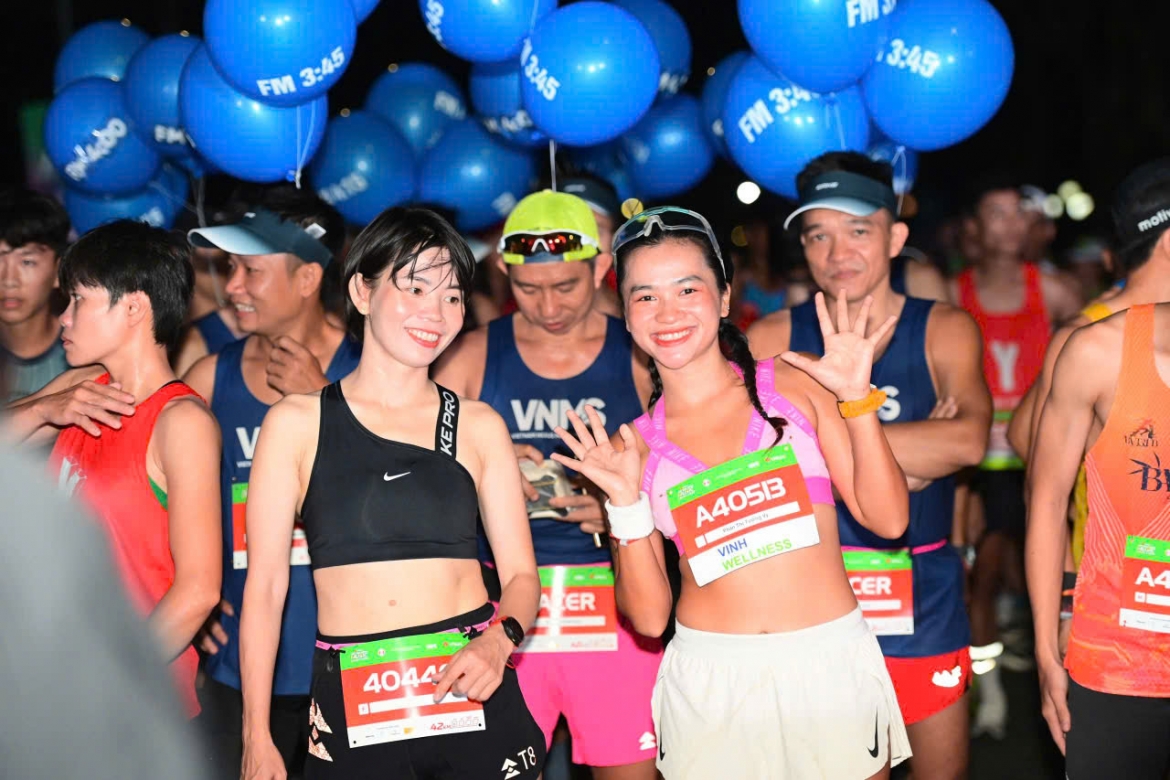 12.000 van dong vien hoa sac hong giua ngay hoi marathon tai Dong thap hinh anh 2