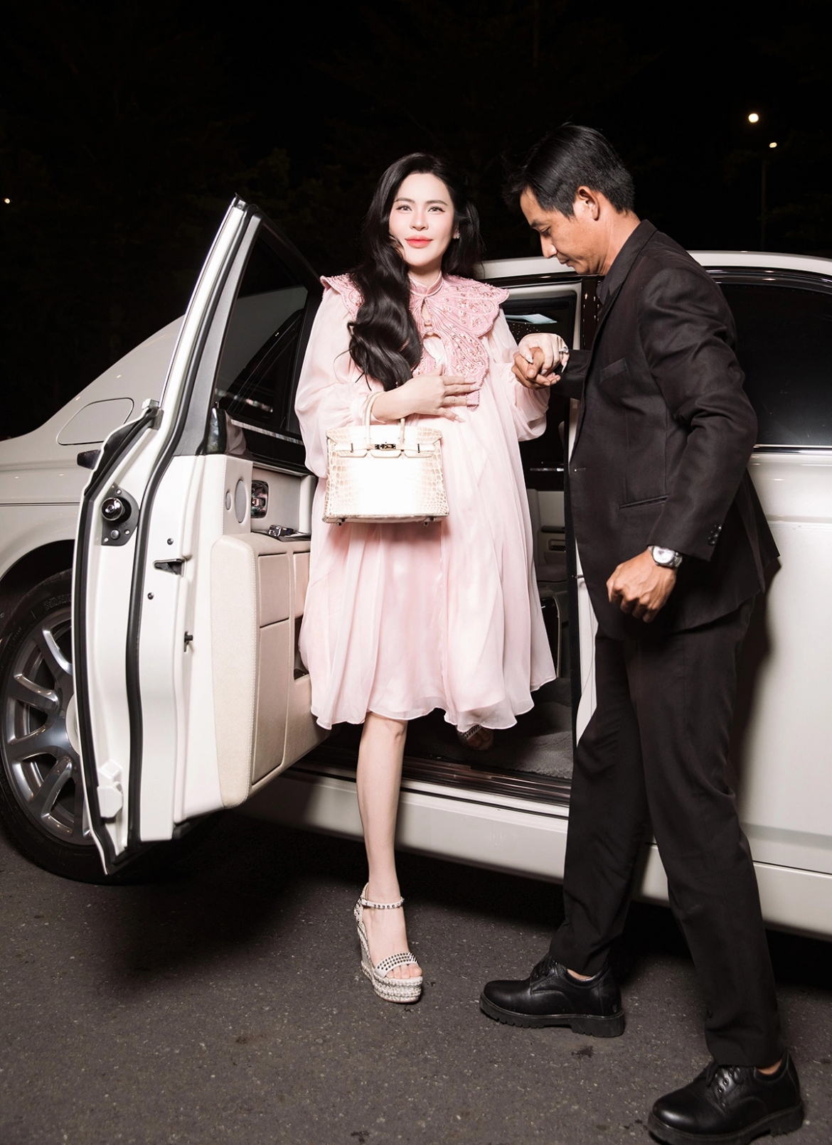 sao viet 2 10 tran thanh ung ho dong bao mien trung 500 trieu dong hinh anh 4