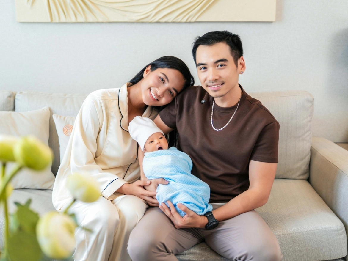 sao viet 30 10 hoa minzy ung ho 100 trieu dong cho dong bao hue hinh anh 7