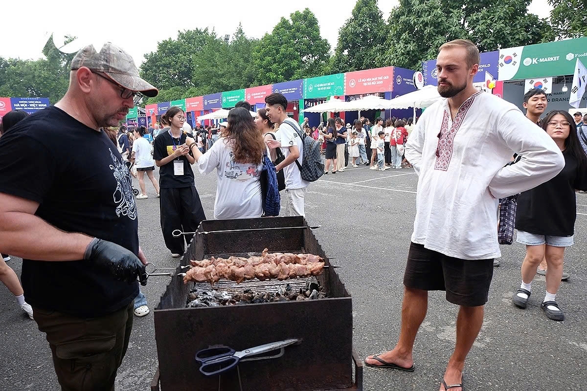 vibrant cultural, culinary activities at first cultures of world festival in hanoi picture 14