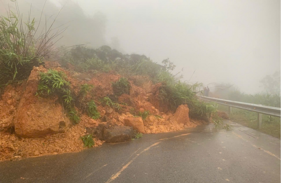 Da thong tuyen qua deo Dai ninh tren quoc lo 28b hinh anh 3