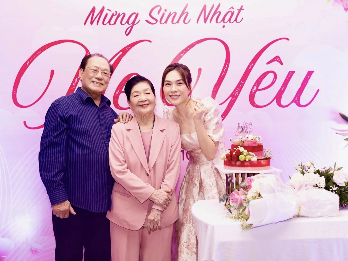 sao viet 19 10 tang duy tan bi treu khi bay to tinh cam voi bich phuong hinh anh 3