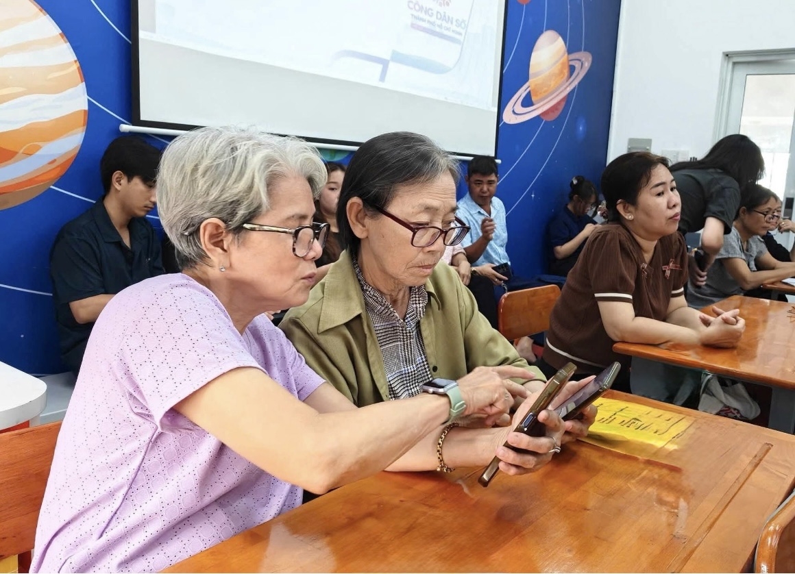phu nu tp.hcm tien phong trong ky nguyen so hinh anh 1
