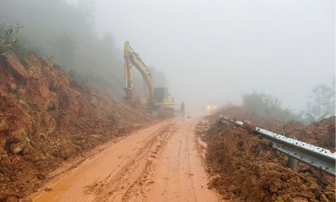 Da thong tuyen qua deo Dai ninh tren quoc lo 28b hinh anh 2