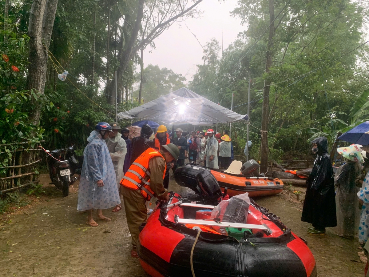 Ra sông Thạch Hãn vớt củi trong mưa lũ, người đàn ông đuối nước tử vong