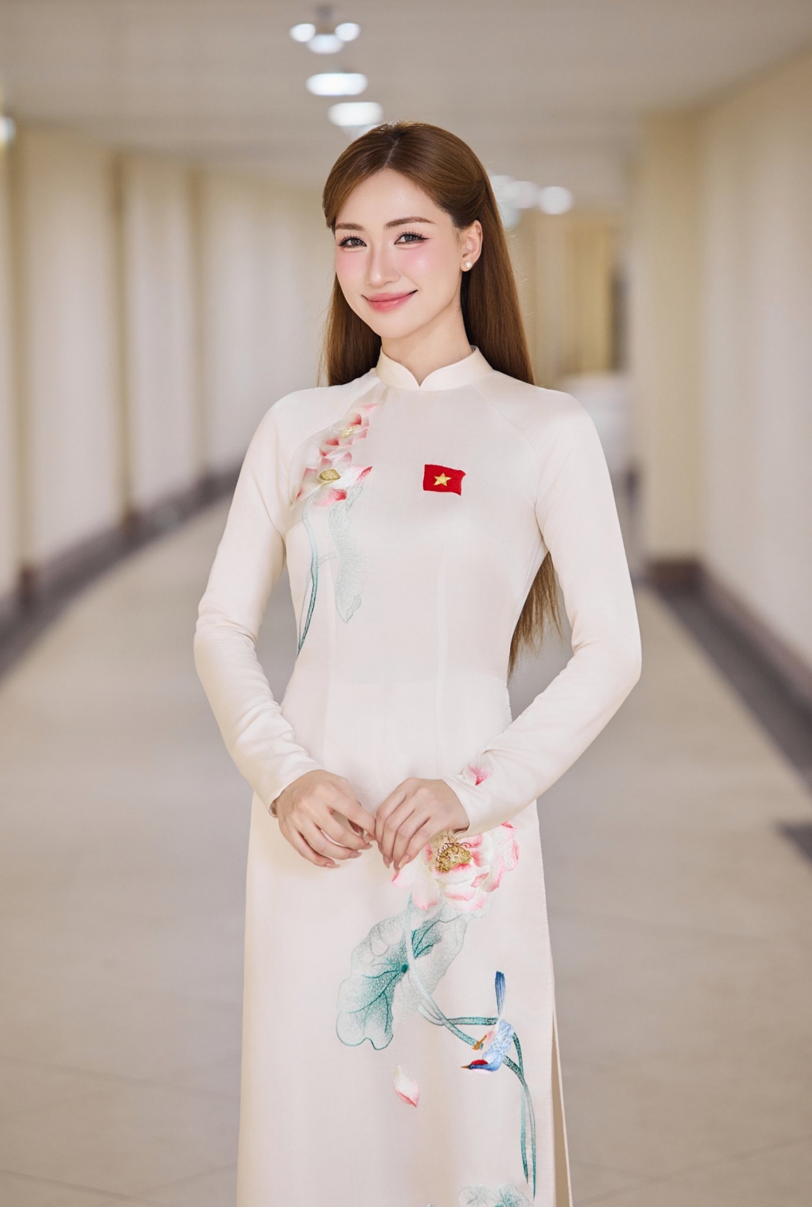 sao viet 11 10 hoa minzy ung ho dong bao bac ninh 500 trieu dong hinh anh 1