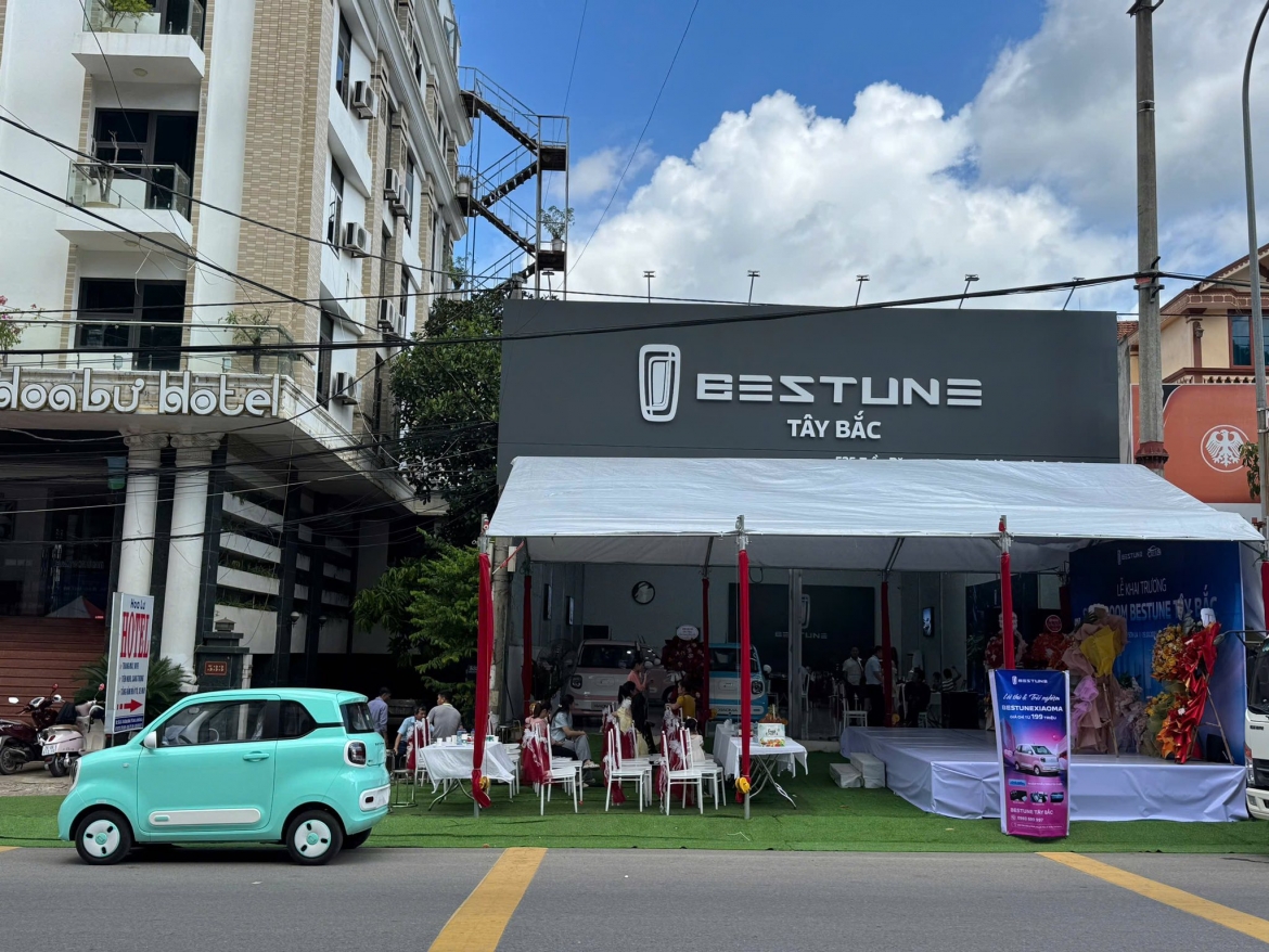 tuyen bo da co 18 showroom, bestune viet nam that su co he thong phan phoi hinh anh 2