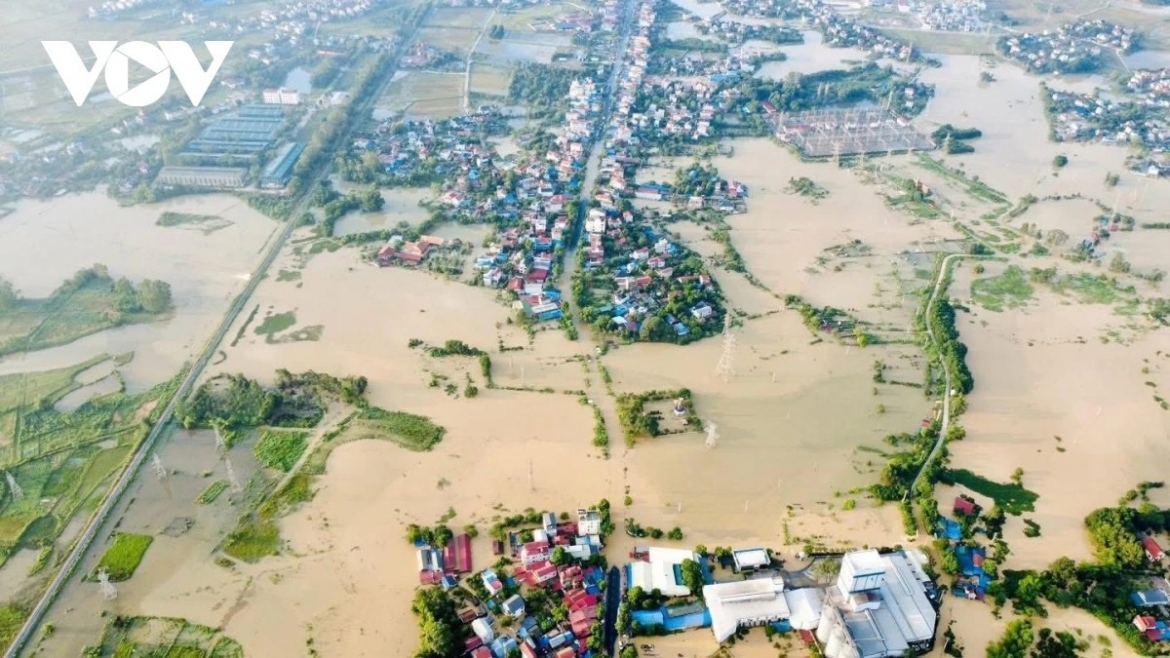 thay va tro vung ngap lu o ha noi linh hoat to chuc day va hoc hinh anh 1