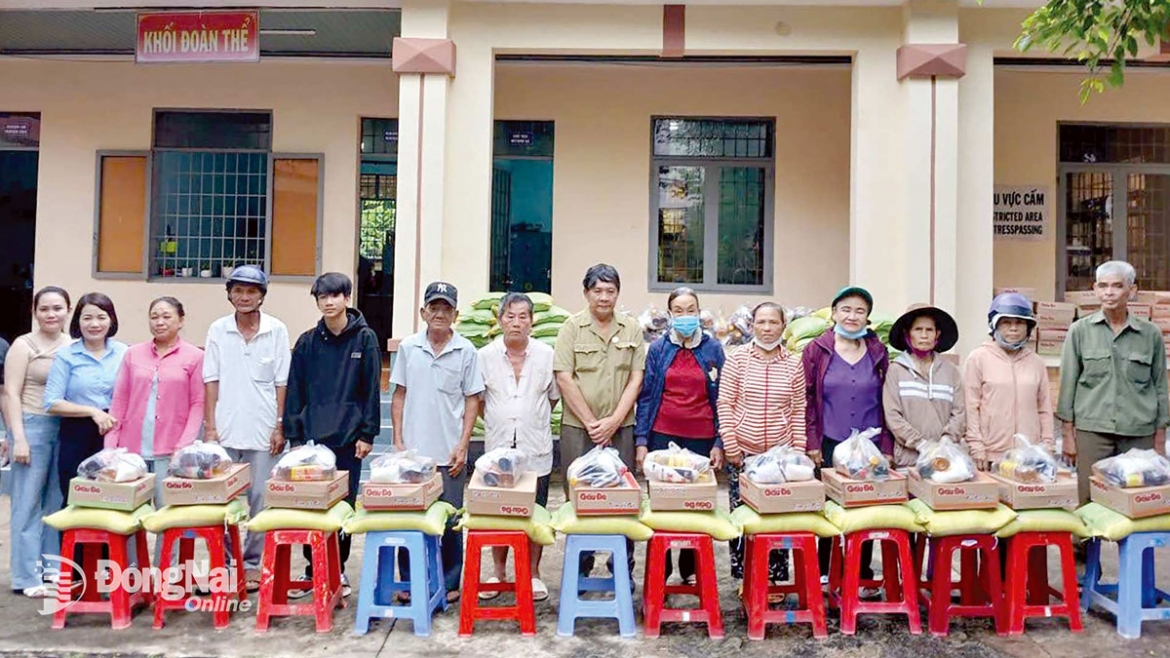 khong de ai bi bo lai phia sau tu chuyen an cu den sinh ke o Dong nai hinh anh 4