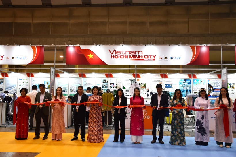 vietnamese textile firms shine at asia s premier fashion trade fair picture 1