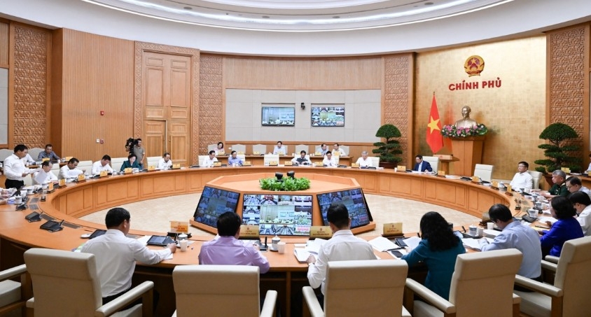 government chief urges stronger efforts to achieve 8.3-8.5 growth in 2025 picture 3