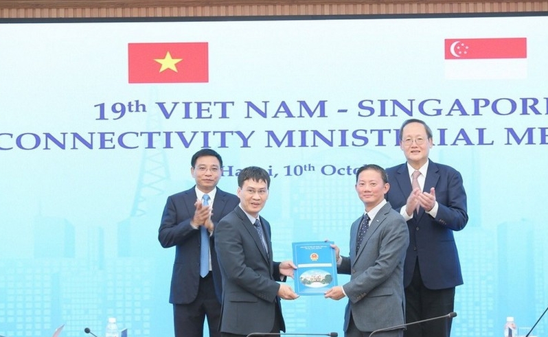 vietnam, singapore step up cooperation on energy, trade, technology picture 1