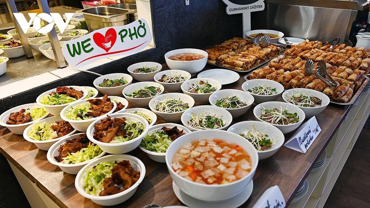 hanoi honoured as asia s best emerging culinary city destination 2025 picture 1 hanoi honoured as asia s best emerging culinary city destination 2025 picture 1