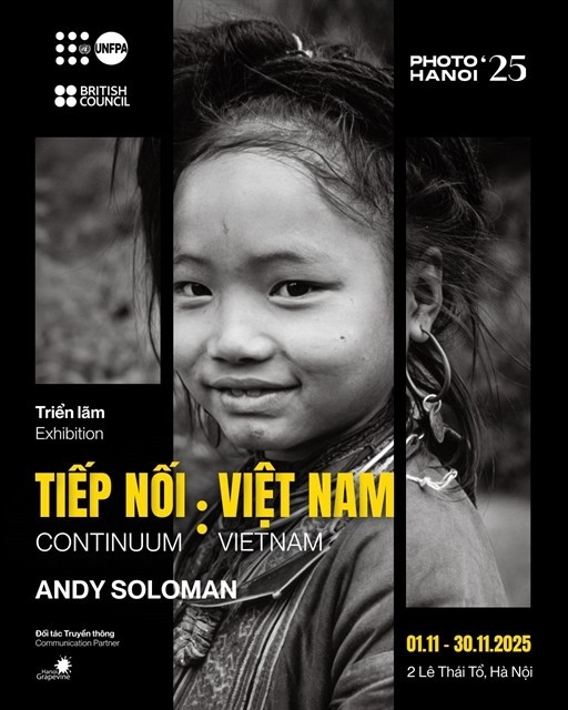 Solo exhibition by British photojournalist opens in Hanoi