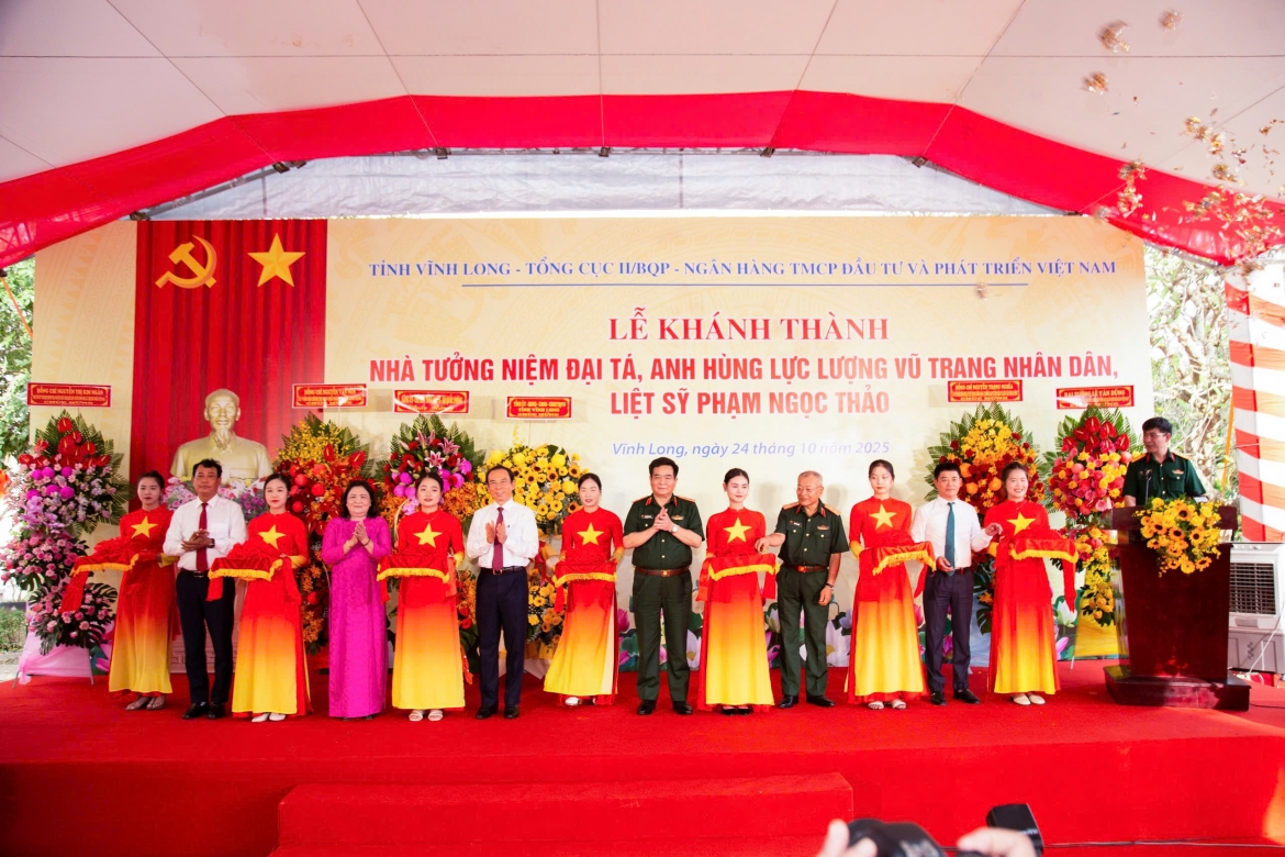 bidv - dau an tri an qua cong trinh nha tuong niem anh hung llvtnd pham ngoc thao hinh anh 1