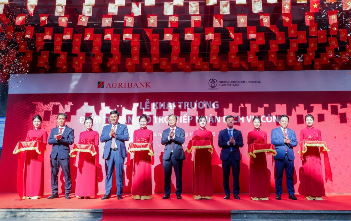 agribank dua dich vu hanh chinh cong den gan dan hon qua mang luoi cac diem diao dich hinh anh 6