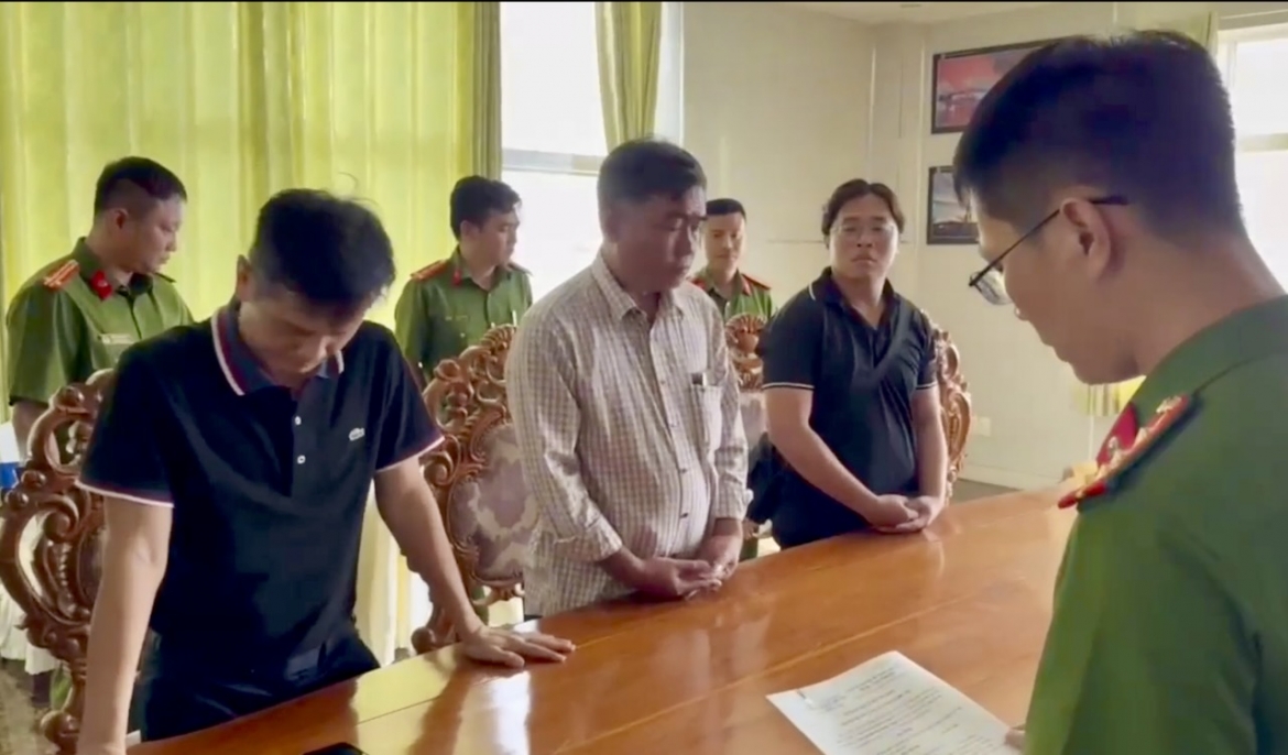 khoi to tong giam doc cong ty cp du lich cap treo vung tau hinh anh 1