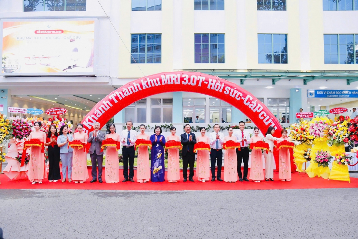 benh vien tu du co trung tam mri 3.0 cong nghe ai chan doan som cho bao thai hinh anh 1