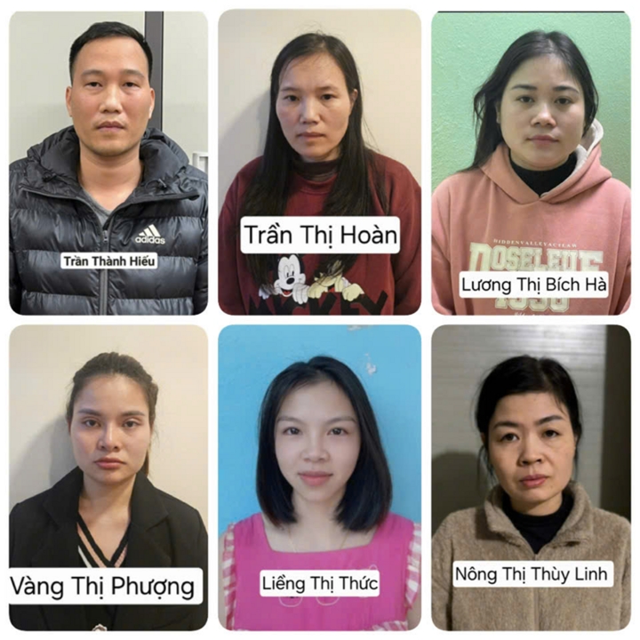 giau hon 500kg vang duoi de giay, buoc quanh bung tuon tu trung quoc ve viet nam hinh anh 1