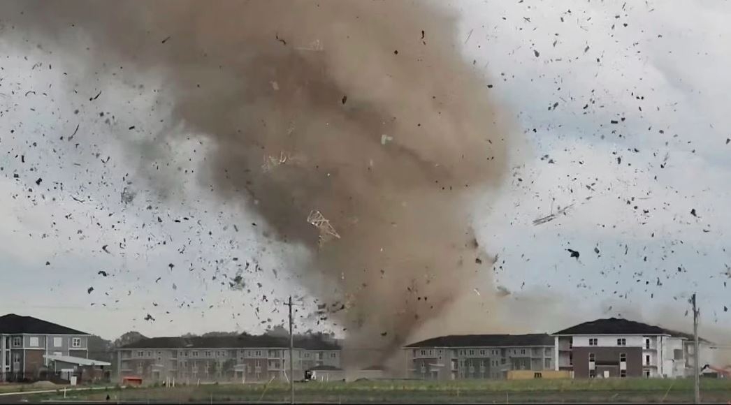 lam sao de giup nguoi dan nhan dien som va ung pho voi loc xoay hinh anh 1