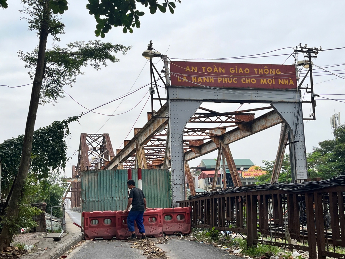 ha noi dung luu thong qua cau long bien 60 ngay de sua chua khan cap hinh anh 1