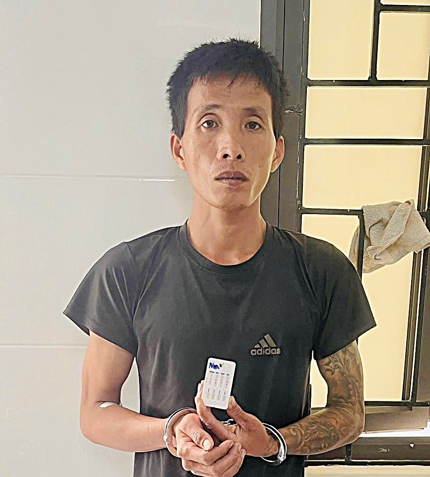 bat giu khan cap cha duong bao hanh con rieng cua vo tai ha tinh hinh anh 1