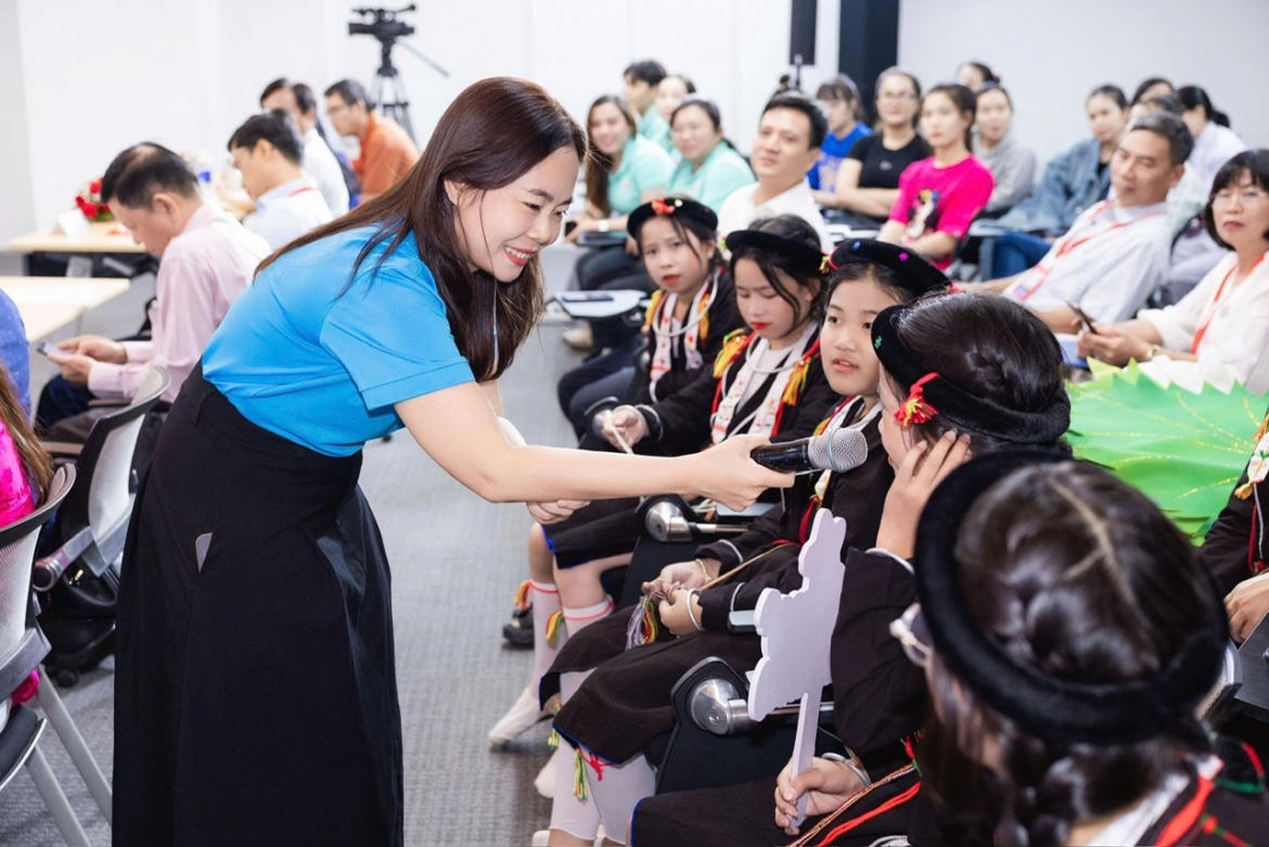 tu nhung con nguoi hanh phuc den mot thuong hieu doi moi de nang tam hanh phuc hinh anh 4