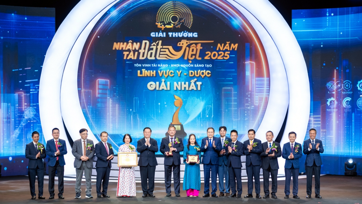 giải thưởng nhân tài Đất việt tiêu biểu cho chiều sâu trí tuệ của người việt nam hình ảnh 4 giai thuong nhan tai Dat viet tieu bieu cho chieu sau tri tue cua nguoi viet nam hinh anh 4