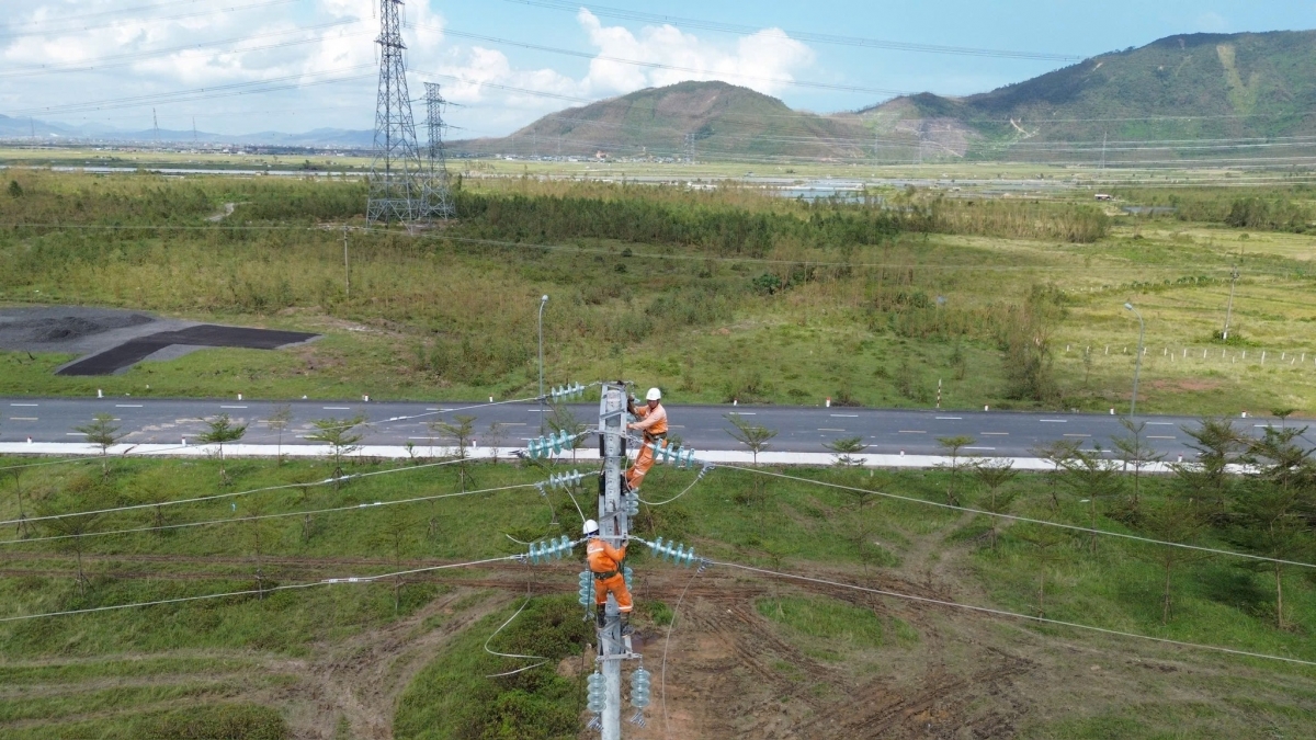 Tổng công ty Điện lực miền Bắc: 56 năm một chặng đường đầy tự hào