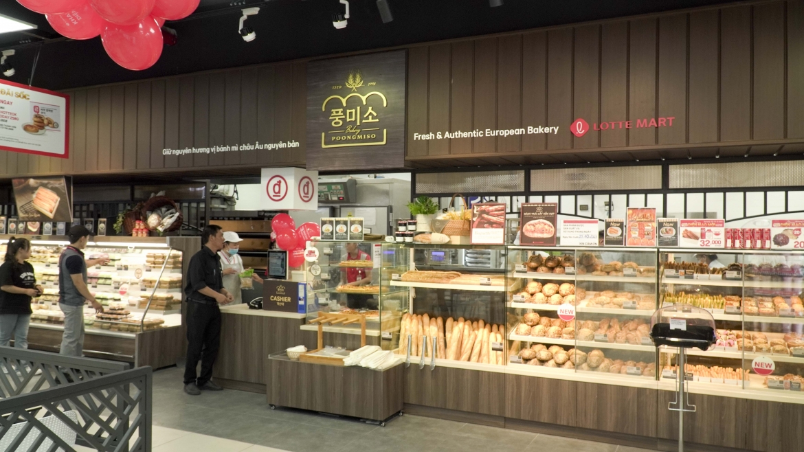 lotte mart phan thiet tai xuat an tuong voi mo hinh sieu thi kieu mau moi hinh anh 3